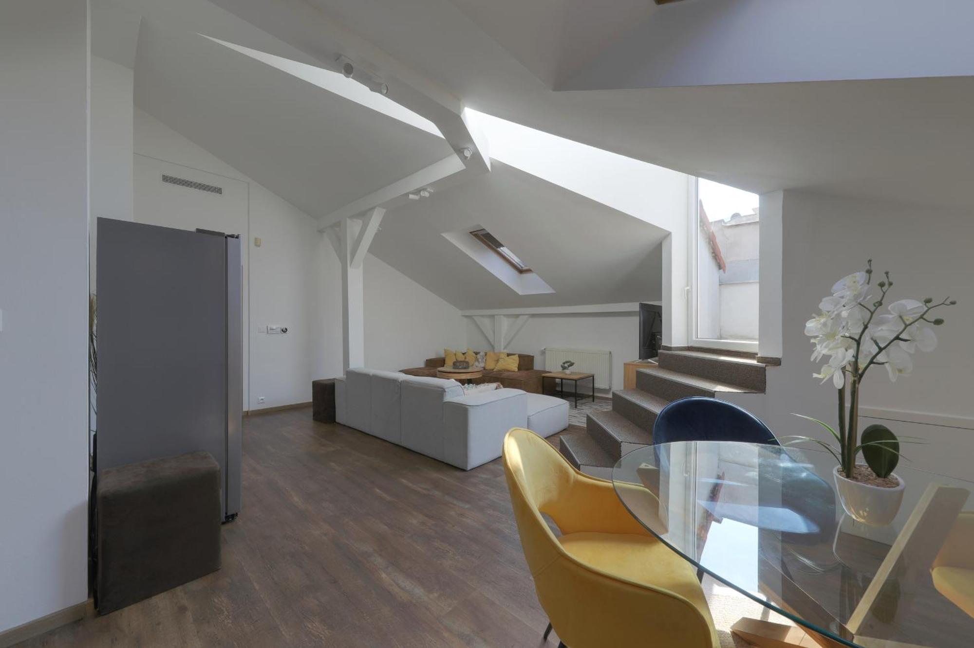 Aneri Apartment Old Town Bratislava Ngoại thất bức ảnh