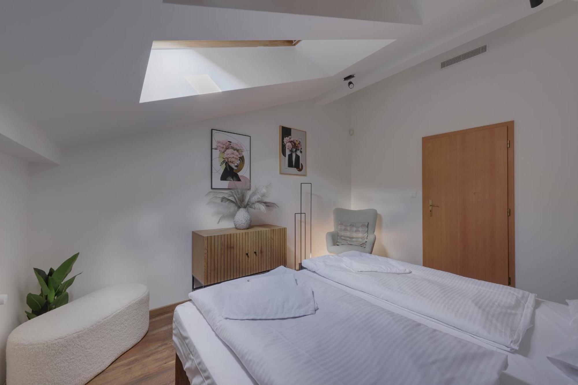 Aneri Apartment Old Town Bratislava Ngoại thất bức ảnh