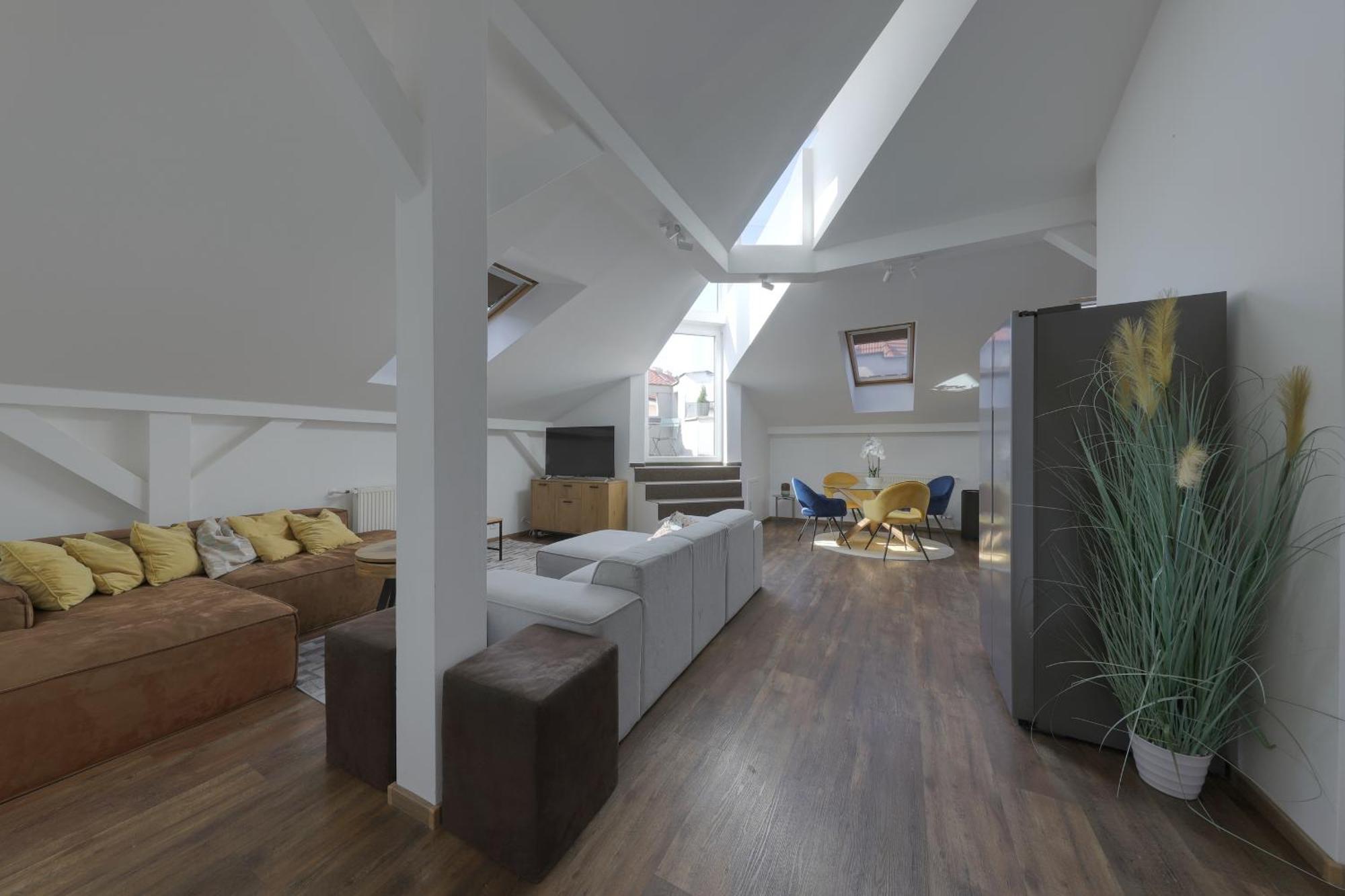 Aneri Apartment Old Town Bratislava Ngoại thất bức ảnh